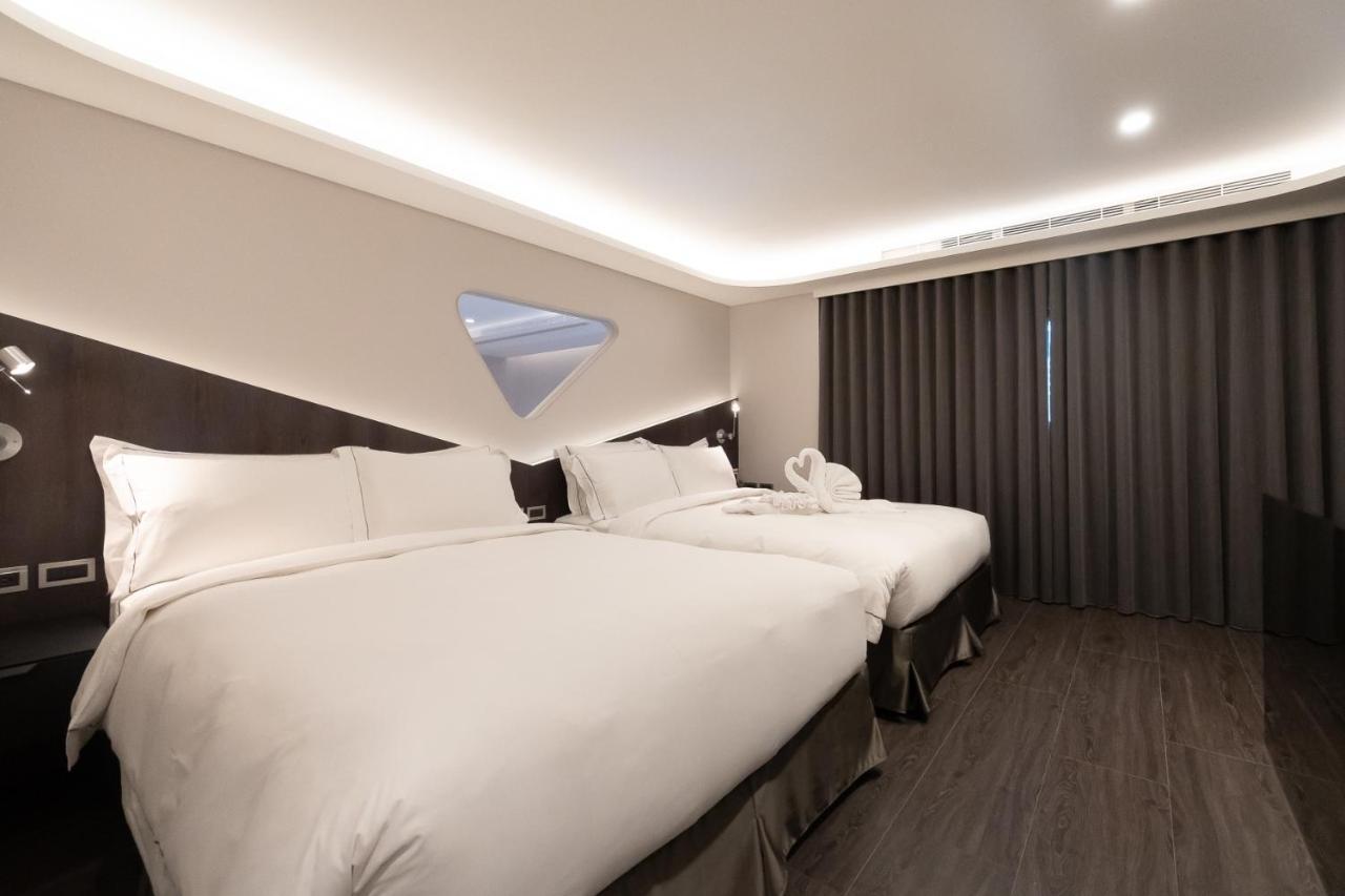 Starhaus Hotel Kaohsiung Extérieur photo