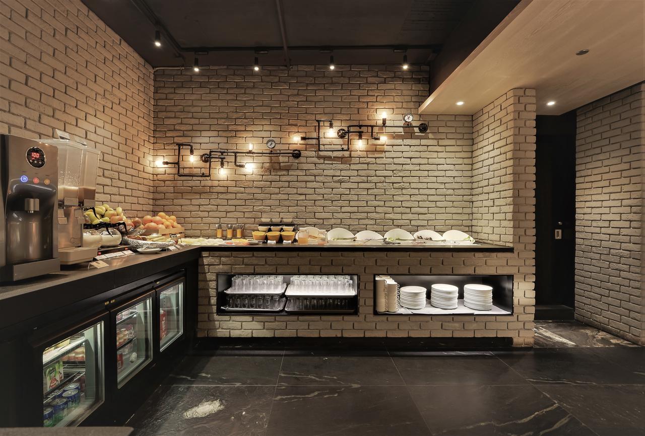 Starhaus Hotel Kaohsiung Extérieur photo
